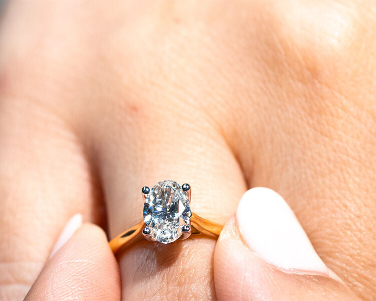 For Sale Pictures Of DB Classic Pavu00e9 Round Brilliant Diamond