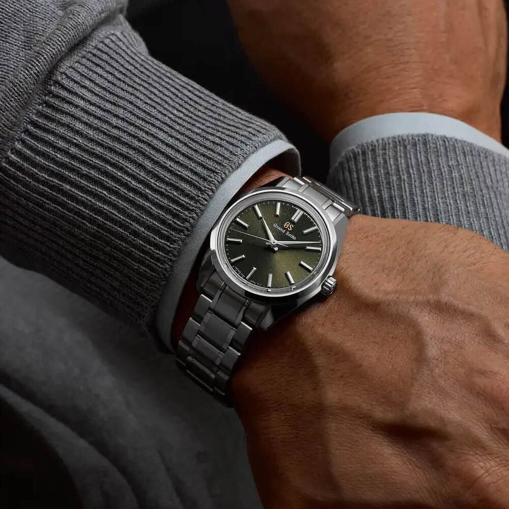 Grand Seiko Mount Iwate – Autumn Dusk European Limited Edition 36.5mm Green Dial Bracelet Watch image number 7