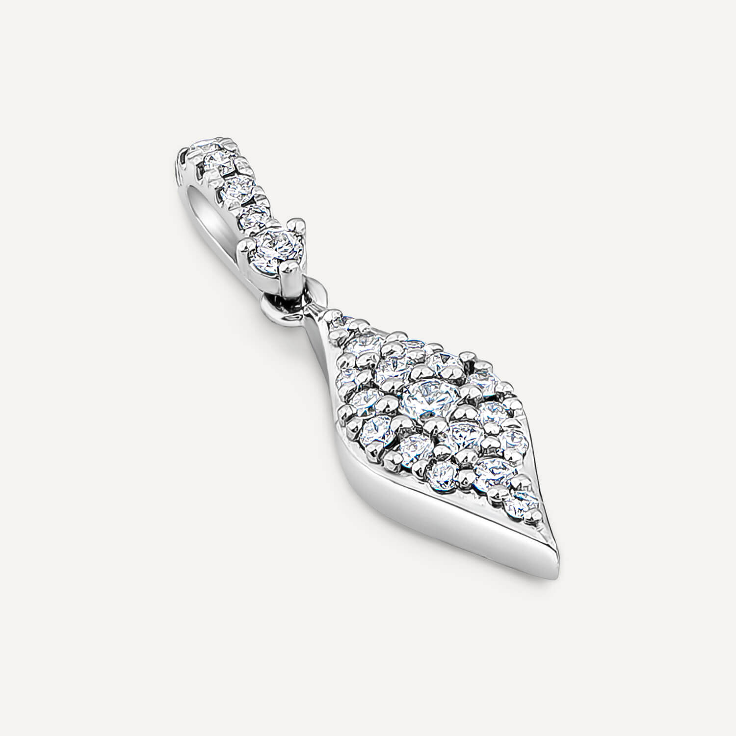 Diamond discount shape chain