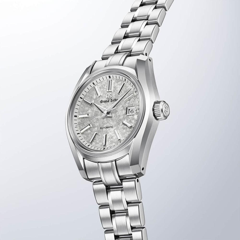 Grand Seiko Heritage 'Sakura-Tukiyo' 62GS 30mm Champagne Dial Steel Bracelet Watch image number 4