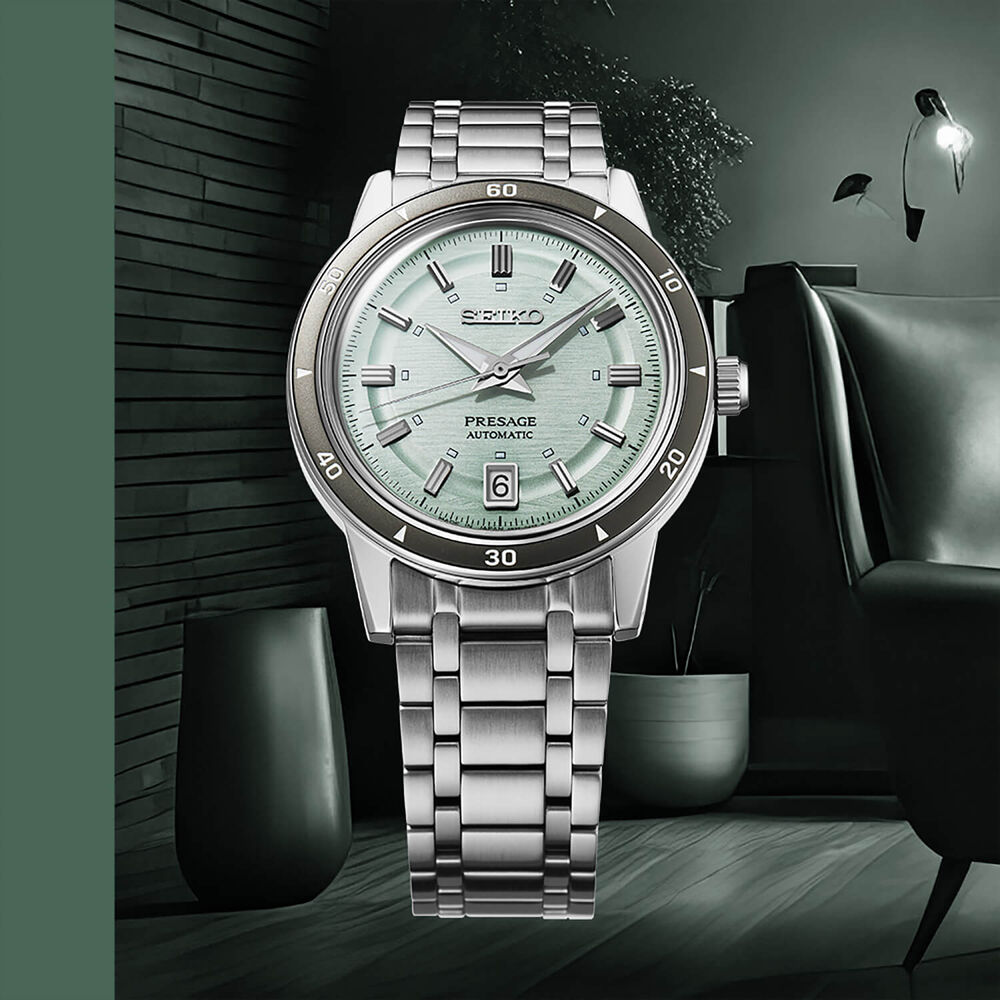Seiko Presage Style 60s 'Ice Green' 39.5mm Dial Steel Bracelet Watch image number 4