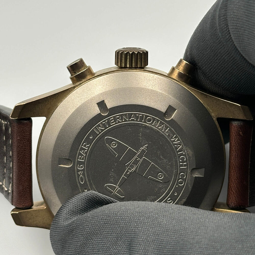 Pre-Owned IWC Schaffhausen Pilot's Watch Chronograph Spitfire Green Dial Brown Strap Watch image number 5