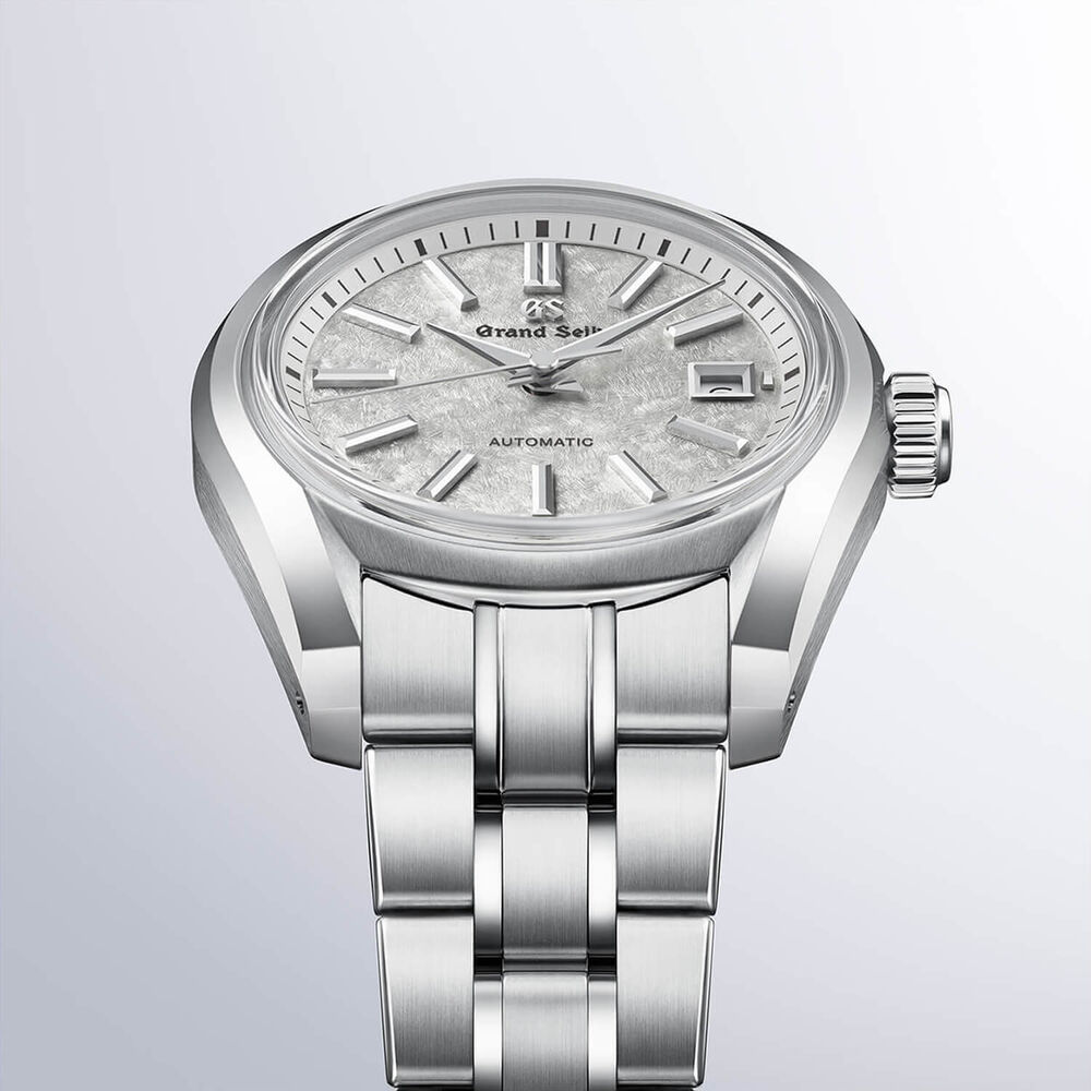 Grand Seiko Heritage 'Sakura-Tukiyo' 62GS 30mm Champagne Dial Steel Bracelet Watch image number 2