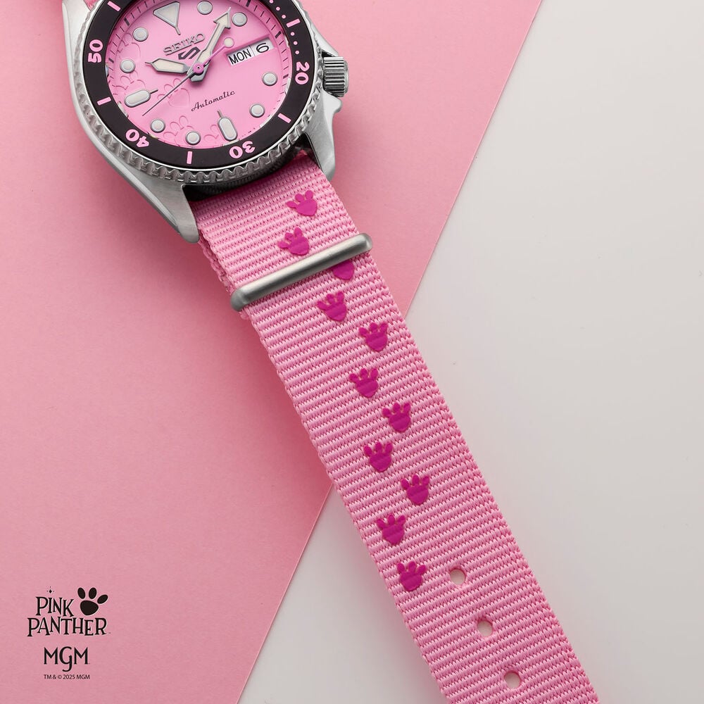 Seiko 5 Sports x Pink Panther Limited Edition 38mm Pink Dial Steel Bracelet Watch image number 9