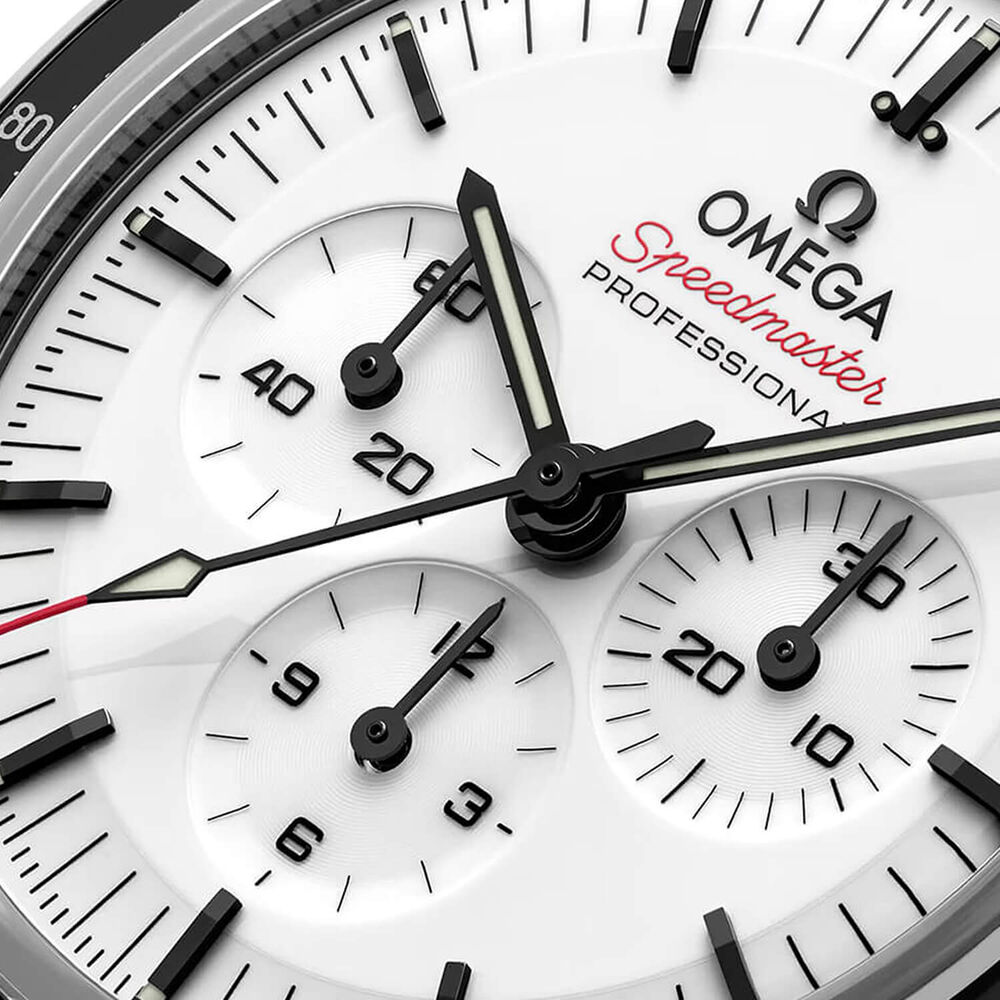 OMEGA Speedmaster Moonwatch Professional 42mm White Dial Black Rubber Strap Watch image number 2