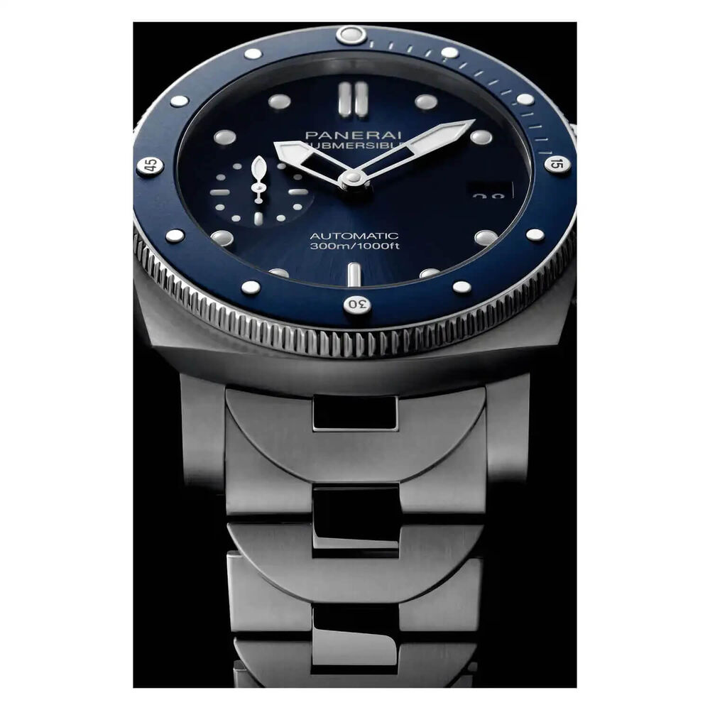 Panerai Submersible 42mm Blu Notte Blue Dial Silver Bracelet Watch image number 3