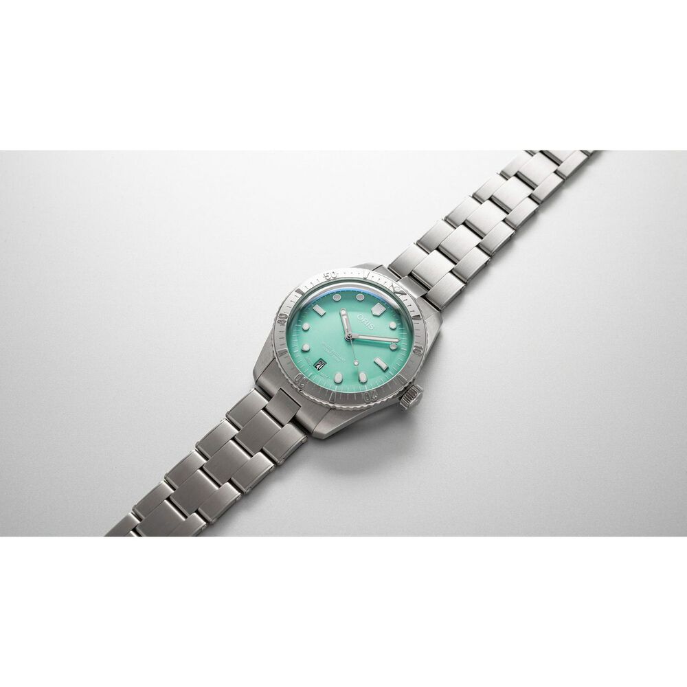 Pre-Owned Divers Sixty-Five &lsquo;Cotton Candy&rsquo; 38mm Green Dial Steel Bracelet Watch