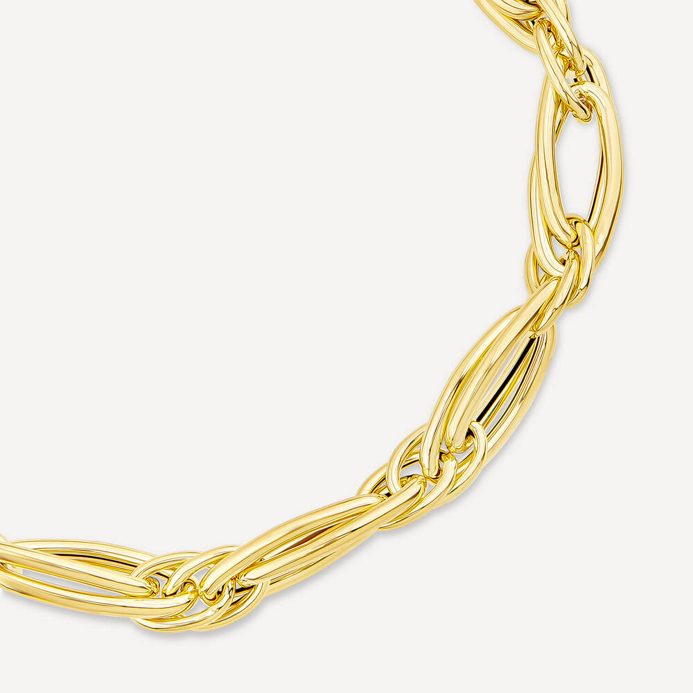 9ct Yellow Gold Oval Curbed Bracelet image number 1
