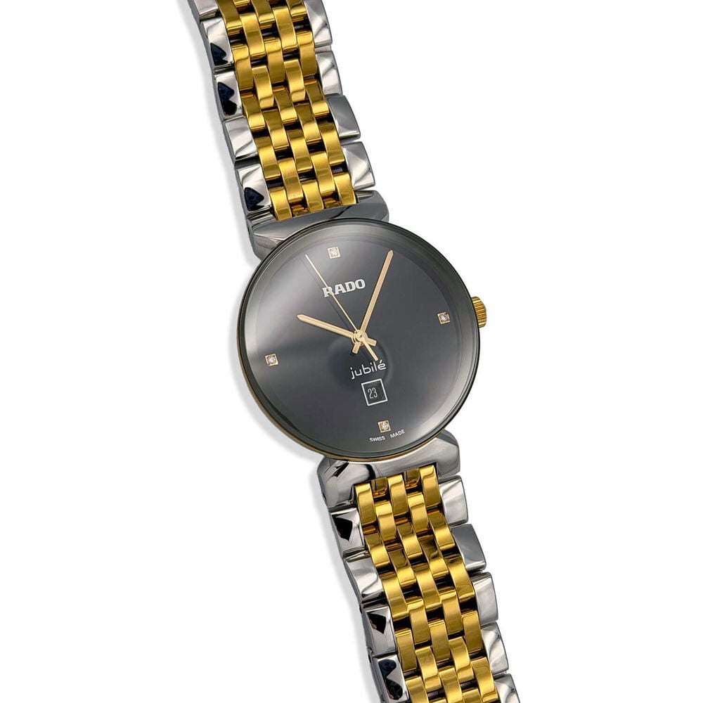 Pre-Owned Rado Florence 30mm Quartz Black Diamond Dot Dial Steel & Yellow Gold Bracelet Watch
