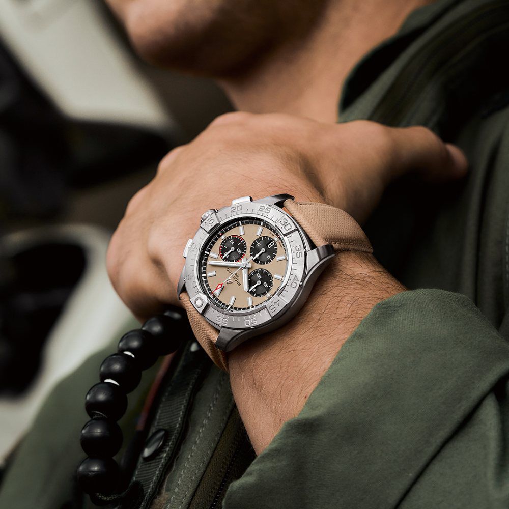 Breitling Avenger B01 Chronograph 44mm Beige Dial & Beige Leather Strap Watch image number 2