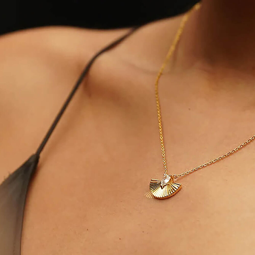 CARAT* London Celene Fan 18k Gold Vermeil Necklace image number 2