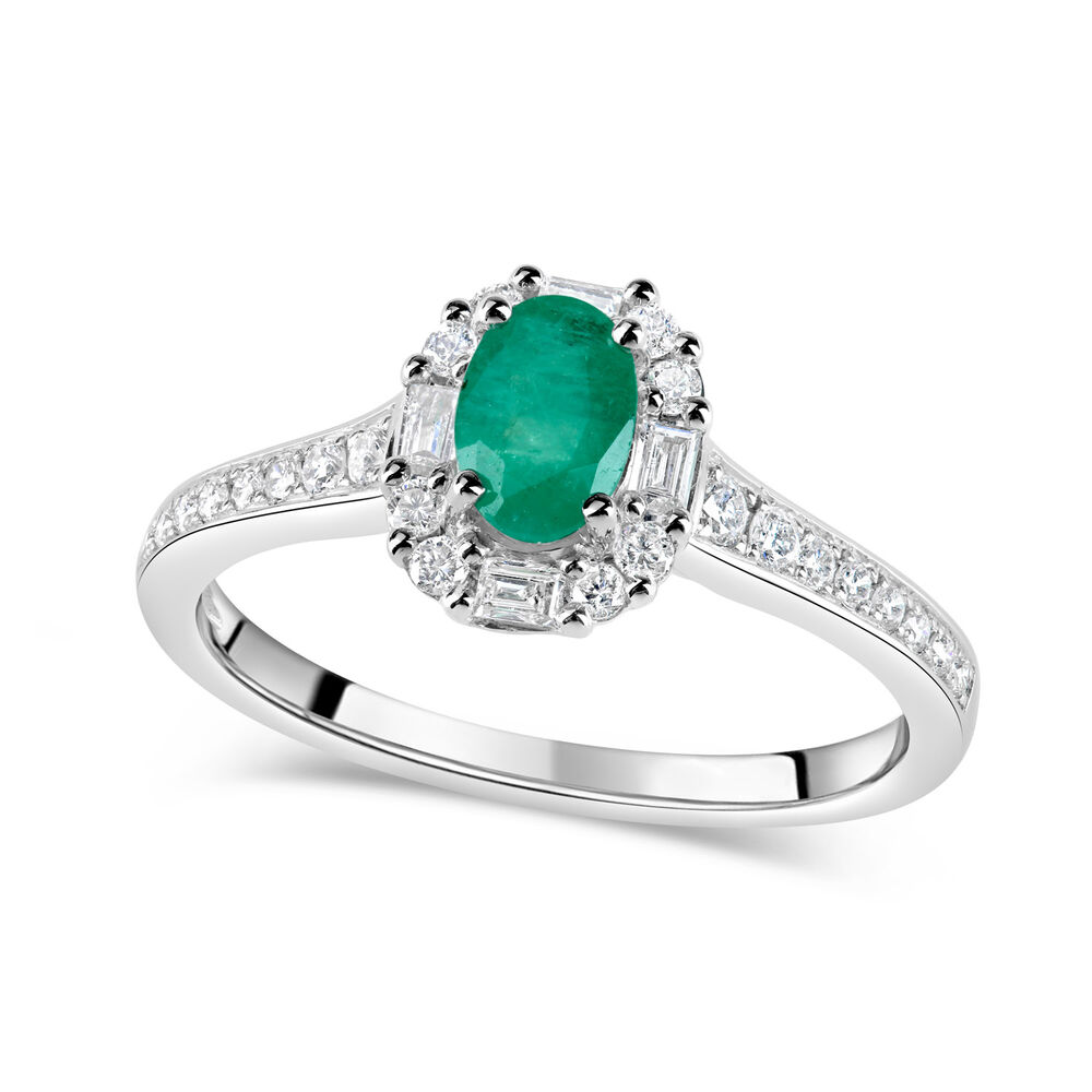 9ct White Gold 0.22ct Diamond Emerald Shoulders Ring
