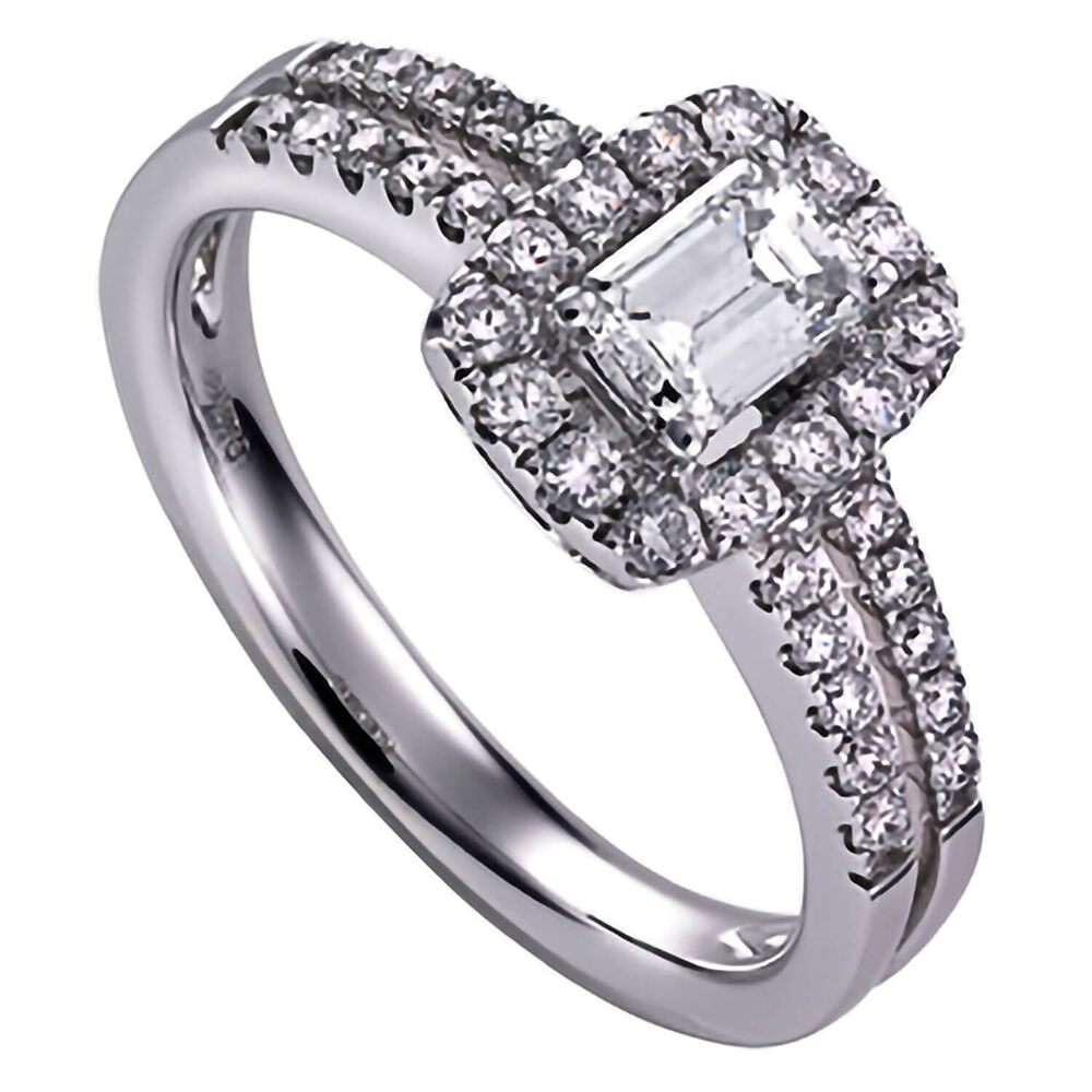 18ct white gold 0.80 carat diamond cluster ring