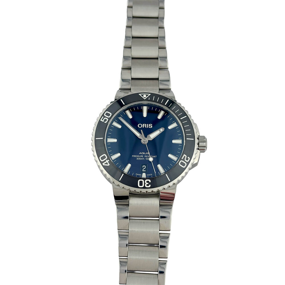 Pre-Owned Oris Aquis Date 39.5mm Blue Dial Steel Bracelet Watch