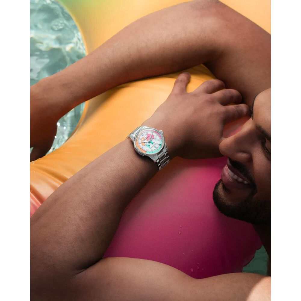NORQAIN Freedom GMT Enjoy Life &ldquo;Holiday&rdquo; Limited Edition 40mm White Dial Steel Bracelet Watch