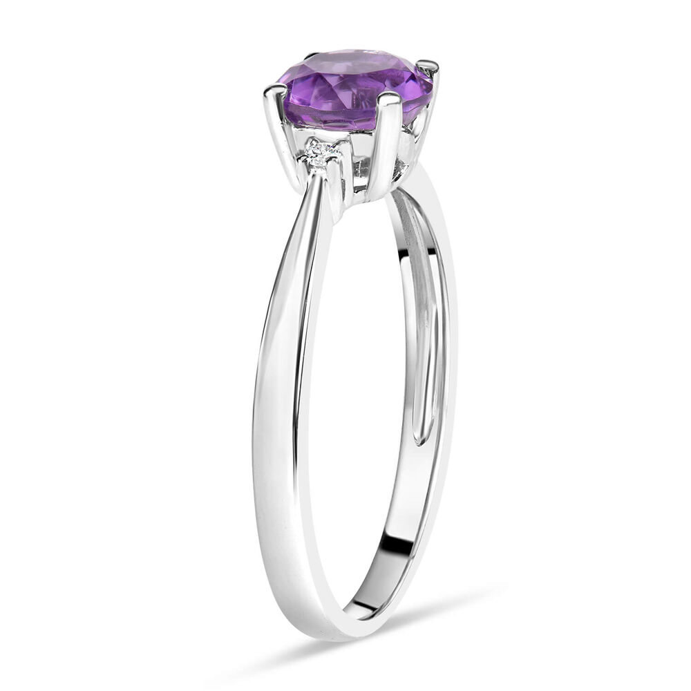 9ct White Gold Diamond and Amethyst Round Ring image number 3