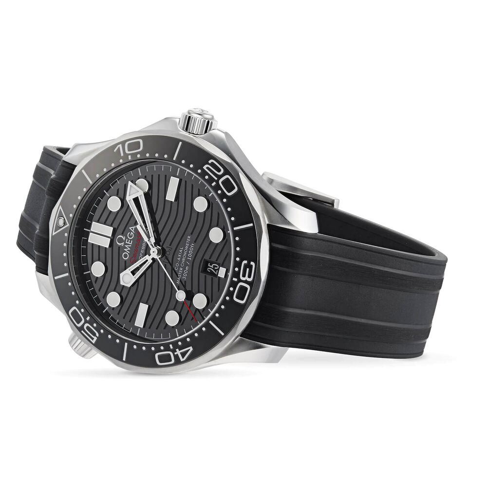 Omega Seamaster Diver Black Rubber 42mm Men's Watch image number 2