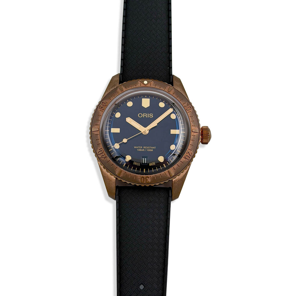 Pre-Owned Oris Divers Sixty-Five 38mm Black Dial Bronze Case Black Rubber Strap Watch