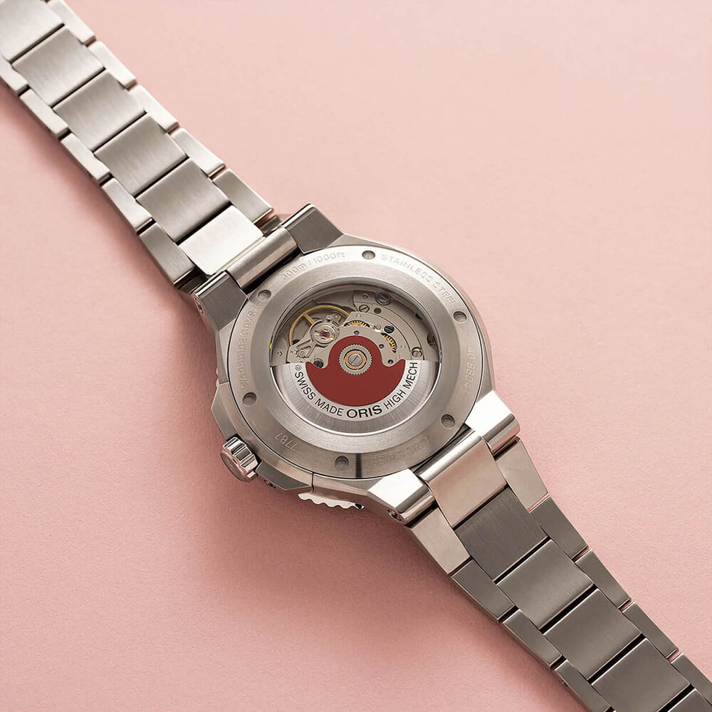 Oris Aquis Date Upcycle 41.5mm Multi Colour Dial Stainless Steel Bracelet Watch image number 4