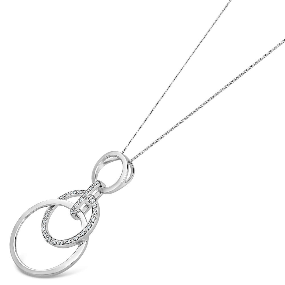 9ct White Gold 0.12ct Diamond Circle Pendant image number 1