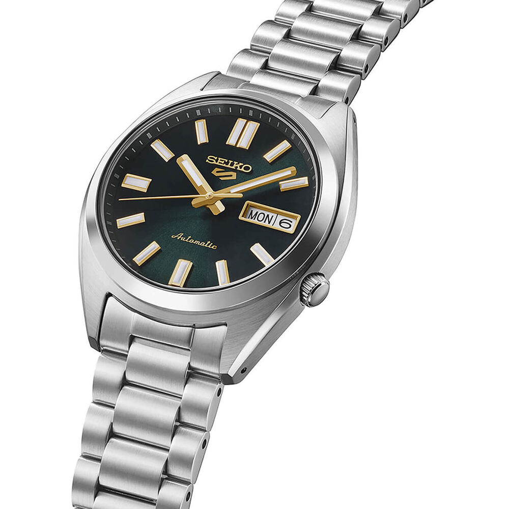 Seiko 5 Sports SNXS Vintage Gold Collection 'Green Tie' 37.4mm Dial Steel Bracelet Watch image number 2