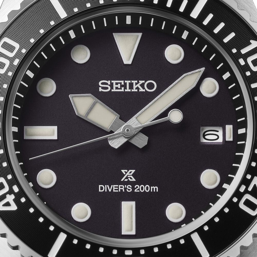 Seiko Prospex Solar Diver’s 41mm Pure Black Dial & Bezel Stainless Steel Bracelet Watch