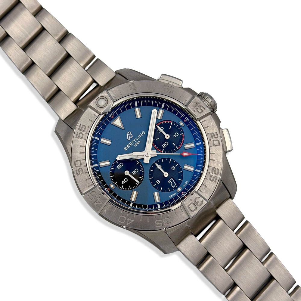 Pre-Owned Breitling Avenger B01 Chronograph 44mm Blue Dial Steel Bracelet Watch