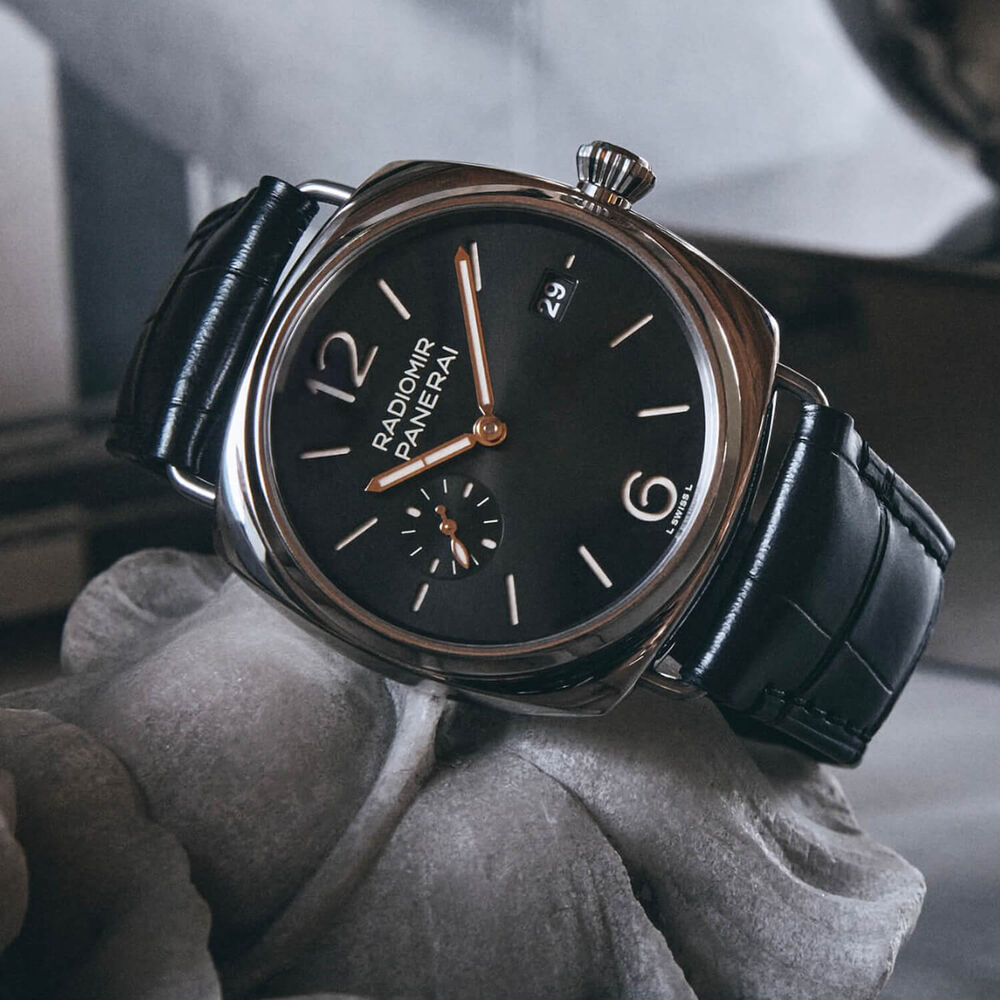 Panerai Radiomir Quaranta 40mm Black Dial Rose Gold Indexes Black Strap Watch image number 2