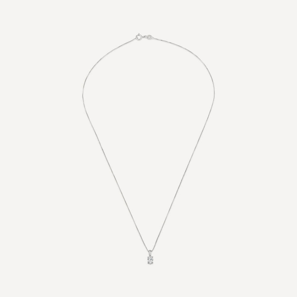 18ct White Gold Lab Grown 0.33ct Oval Diamond Pendant image number 2