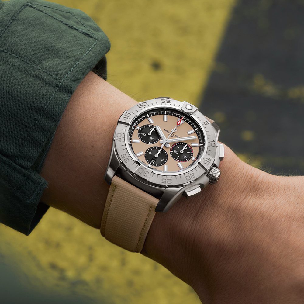 Breitling Avenger B01 Chronograph 44mm Beige Dial & Beige Leather Strap Watch image number 3