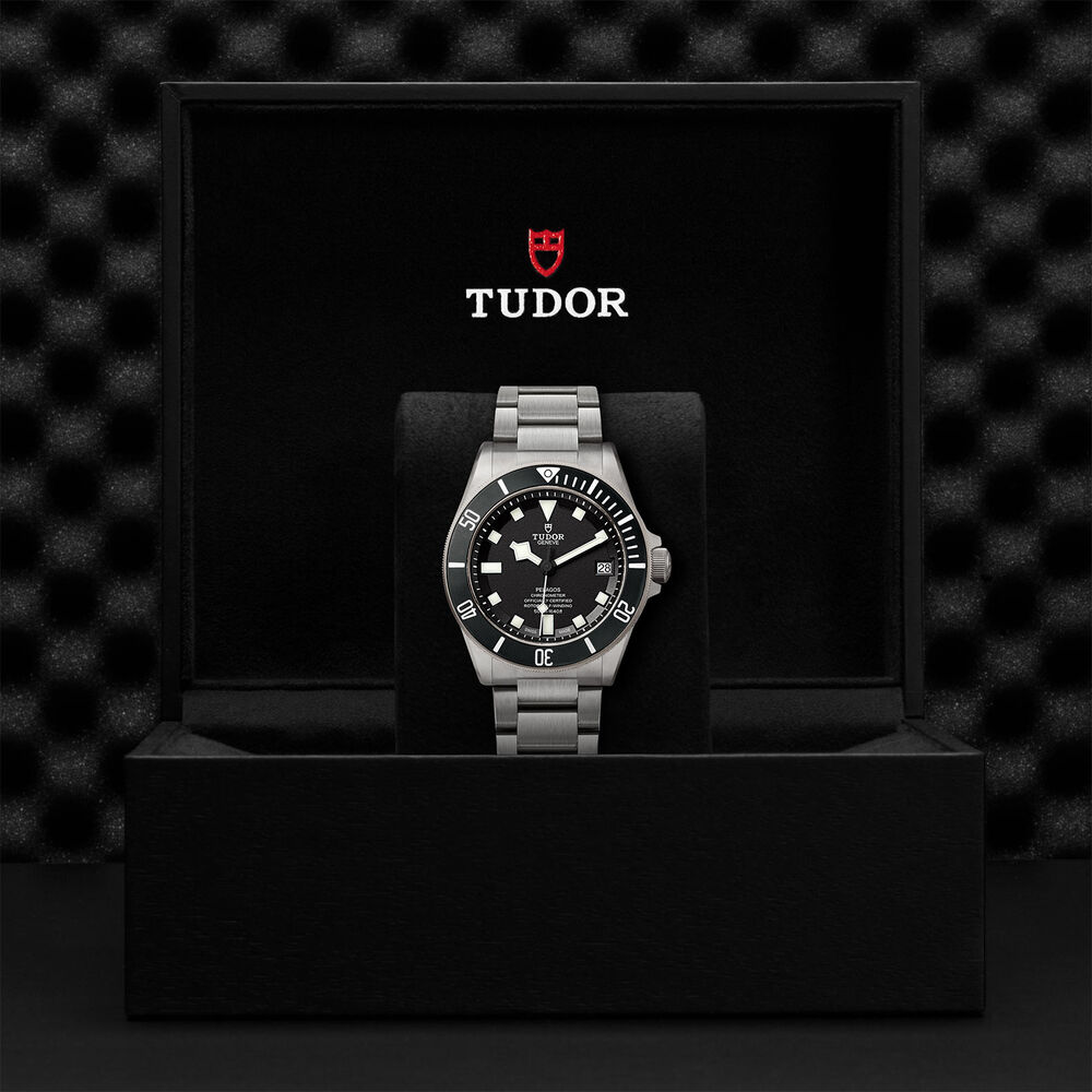 TUDOR Pelagos Men's Automatic Black Dial Bracelet Watch image number 4