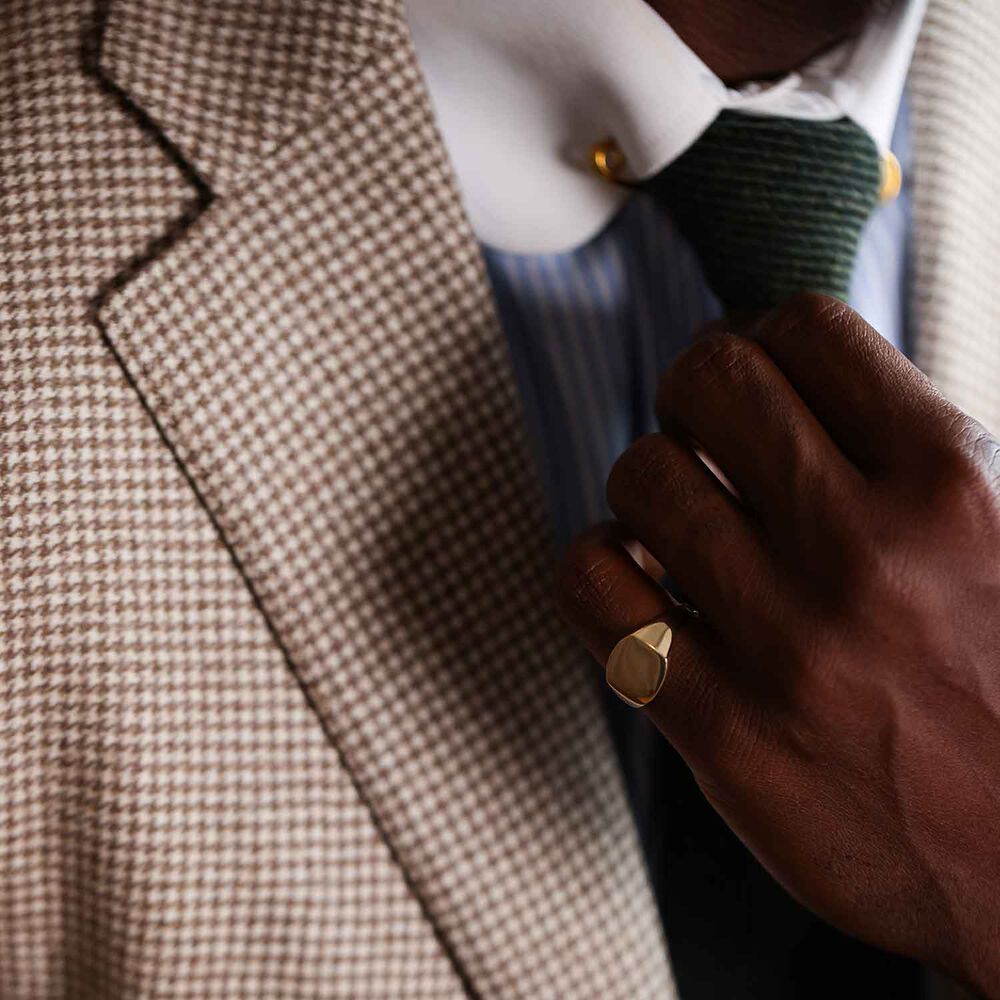 Men's 9ct gold signet ring image number 5