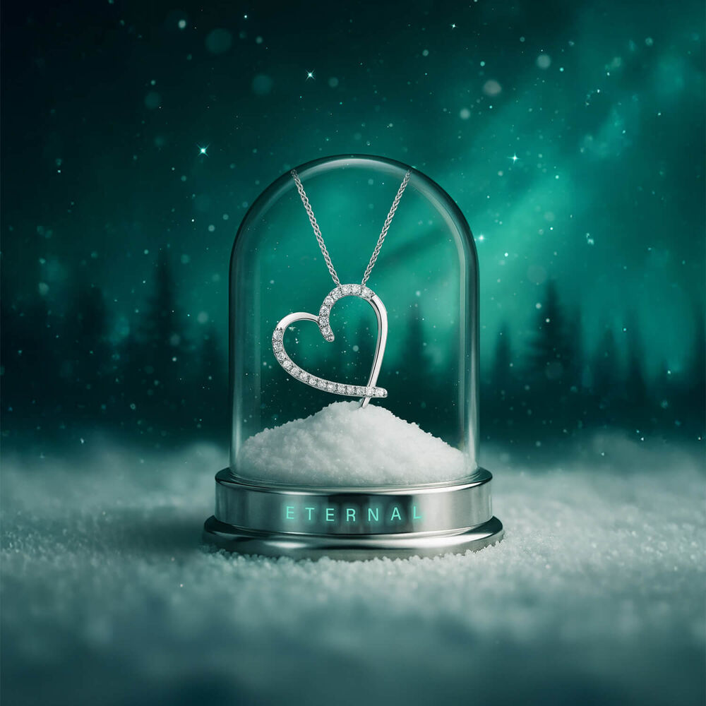 9ct White Gold 0.10ct Diamond Set Heart Pendant image number 7