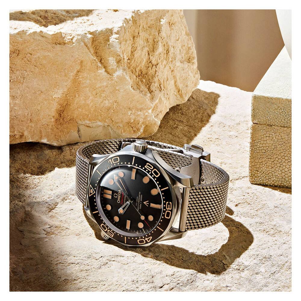 OMEGA Seamaster Bond 42mm Brown Dial Titanium Case Titanium Bracelet Watch image number 8