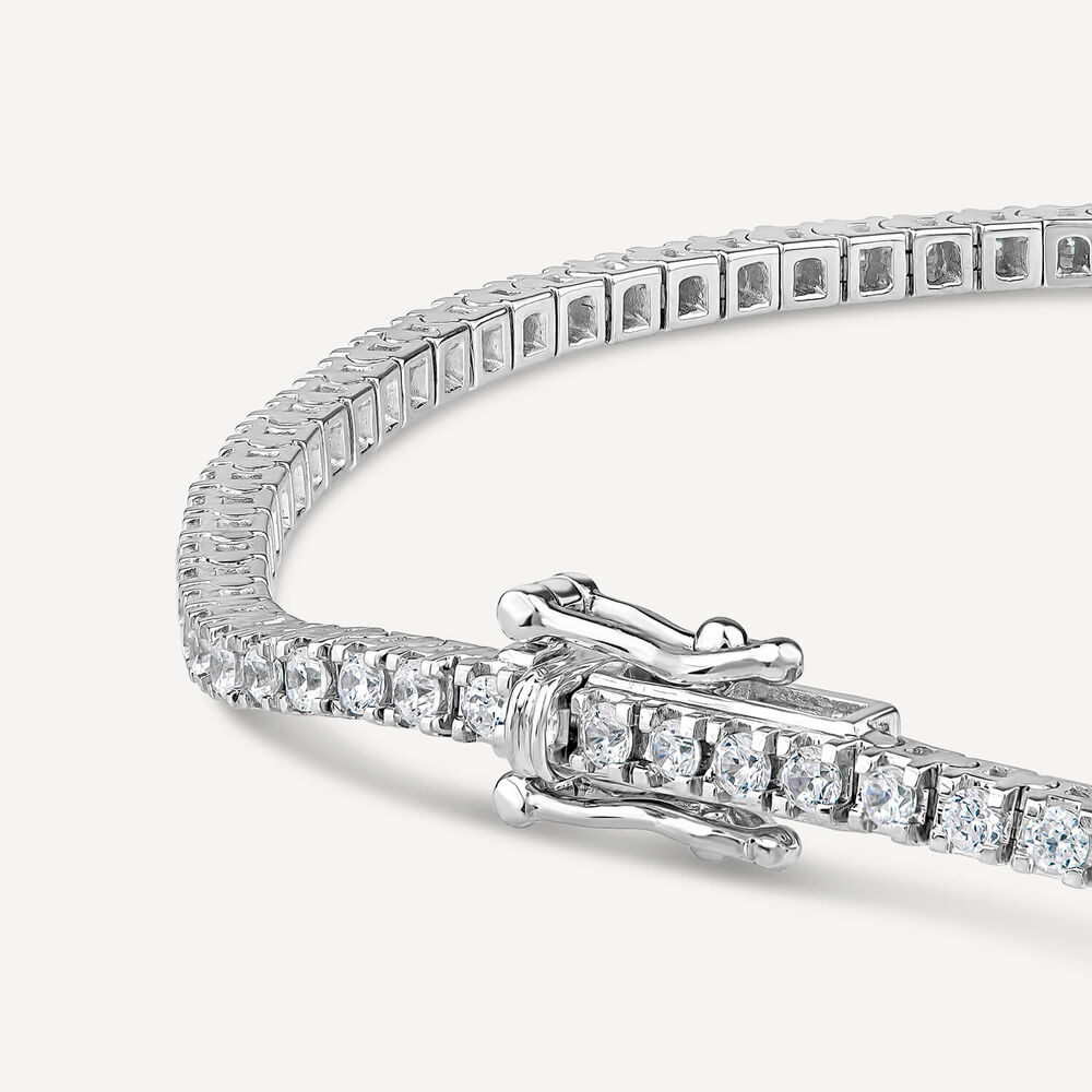 Born 9ct White Gold 2.00ct Lab Grown Diamond Tennis Bracelet image number 2
