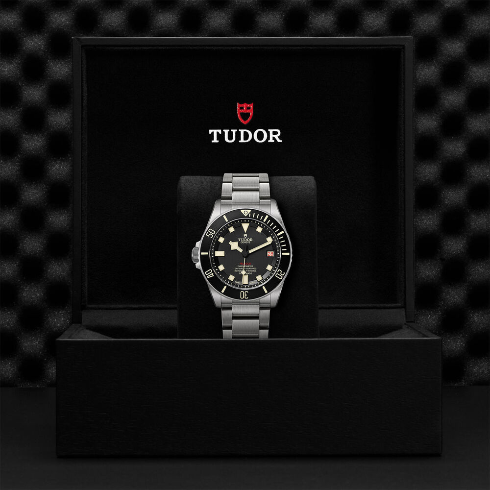 TUDOR Pelagos 42mm Black Dial Automatic Left Handed Diver Mens Watch image number 4