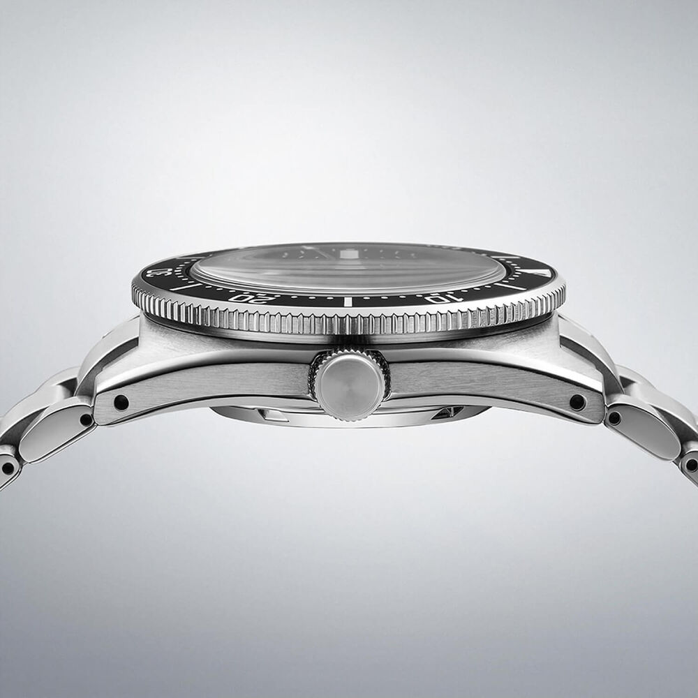 Seiko Prospex 1965 Revival Diver’s 40mm Cove Black Dial Steel Bracelet Watch image number 5
