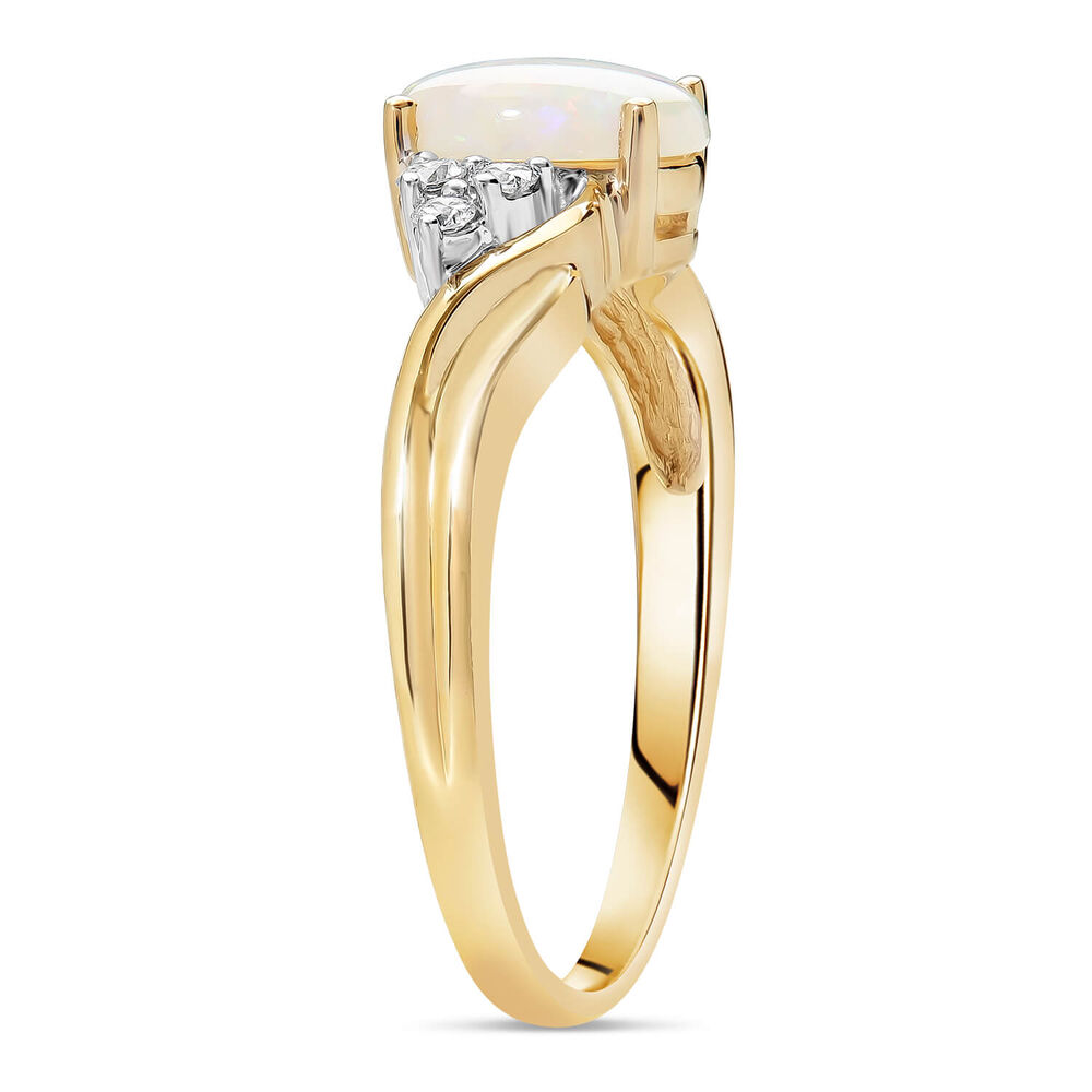 9ct Yellow Gold 0.10ct Diamond & Opal Ring image number 3