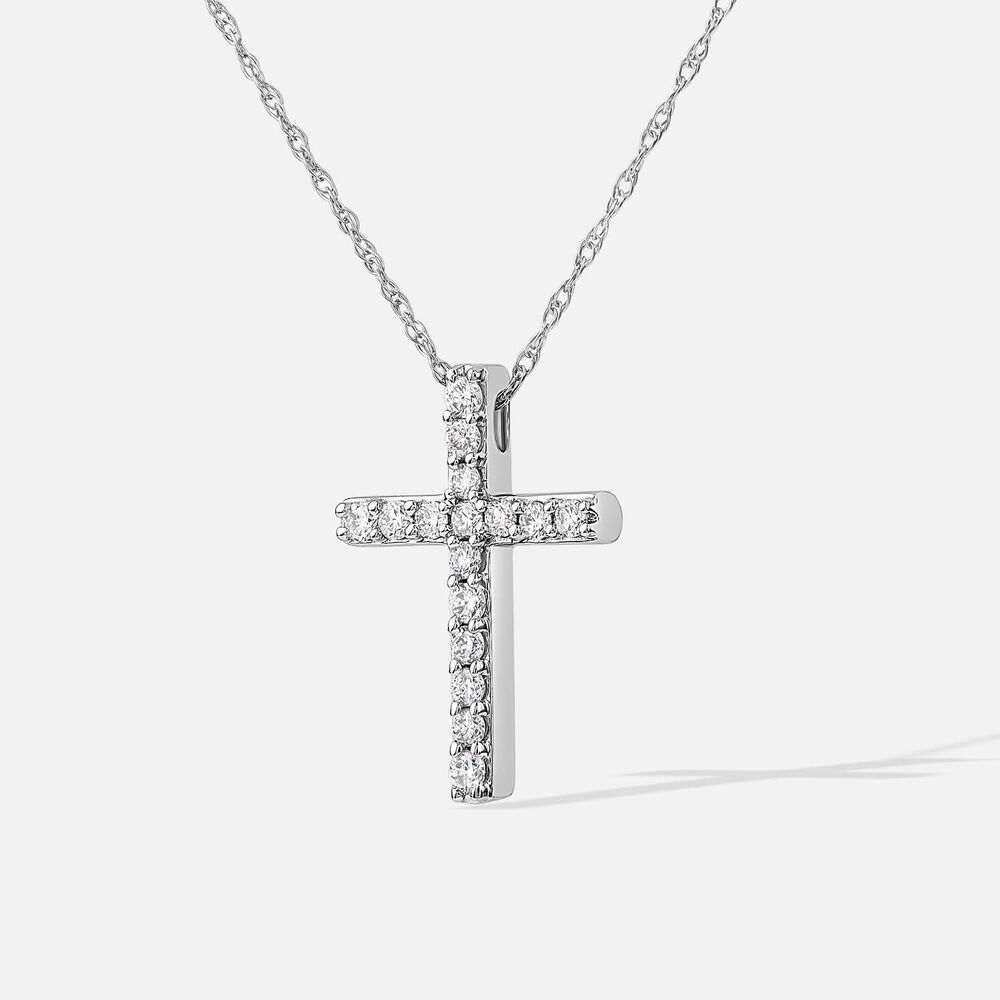 Born Classic 9ct White Gold Lab Grown 0.15ct Round Brilliant Diamond Cross Pendant