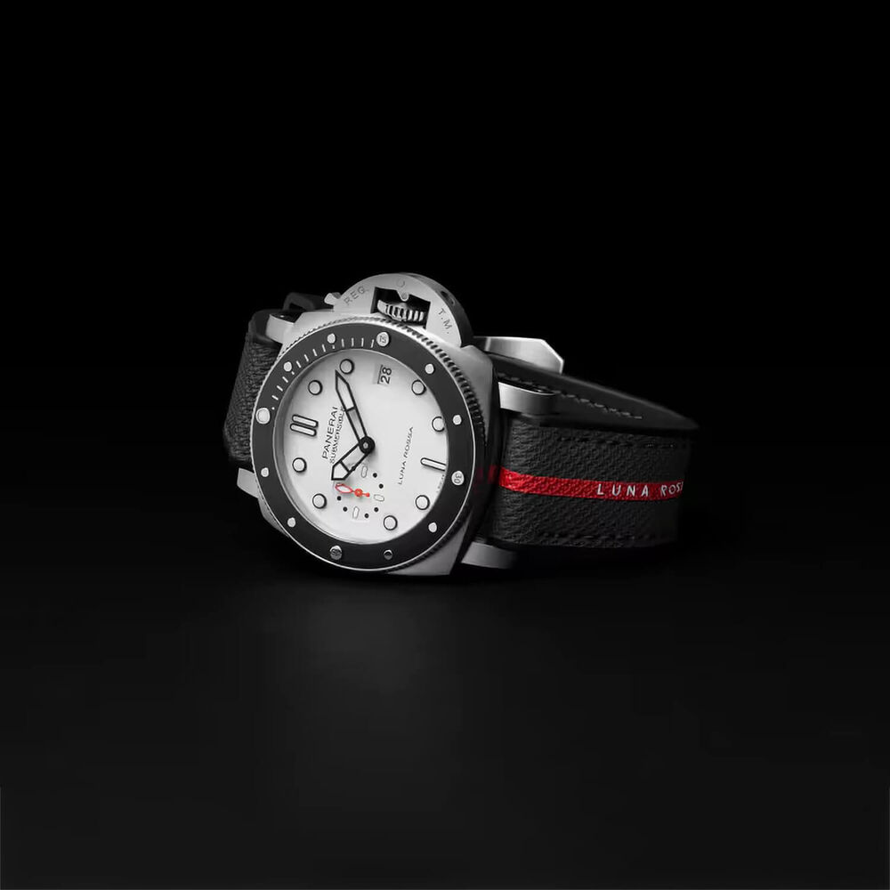 Panerai Submersible Luna Rossa 42mm White Dial Grey Strap Watch image number 2