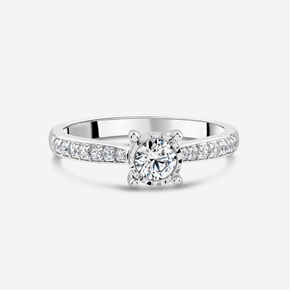 18ct White Gold 0.50ct Diamond Illusion Solitaire Pave Shoulders Ring image number 2