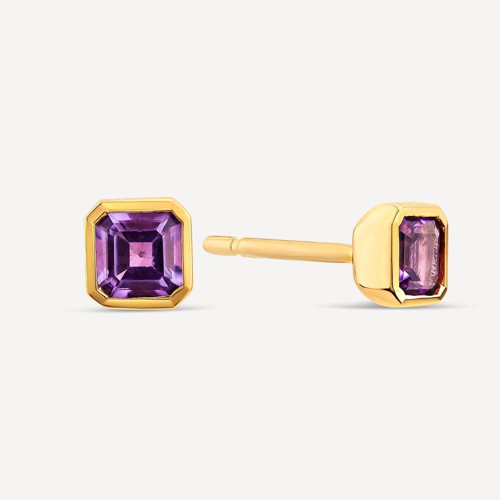 9ct Yellow Gold Cushion Amethyst Stud Earrings image number 1