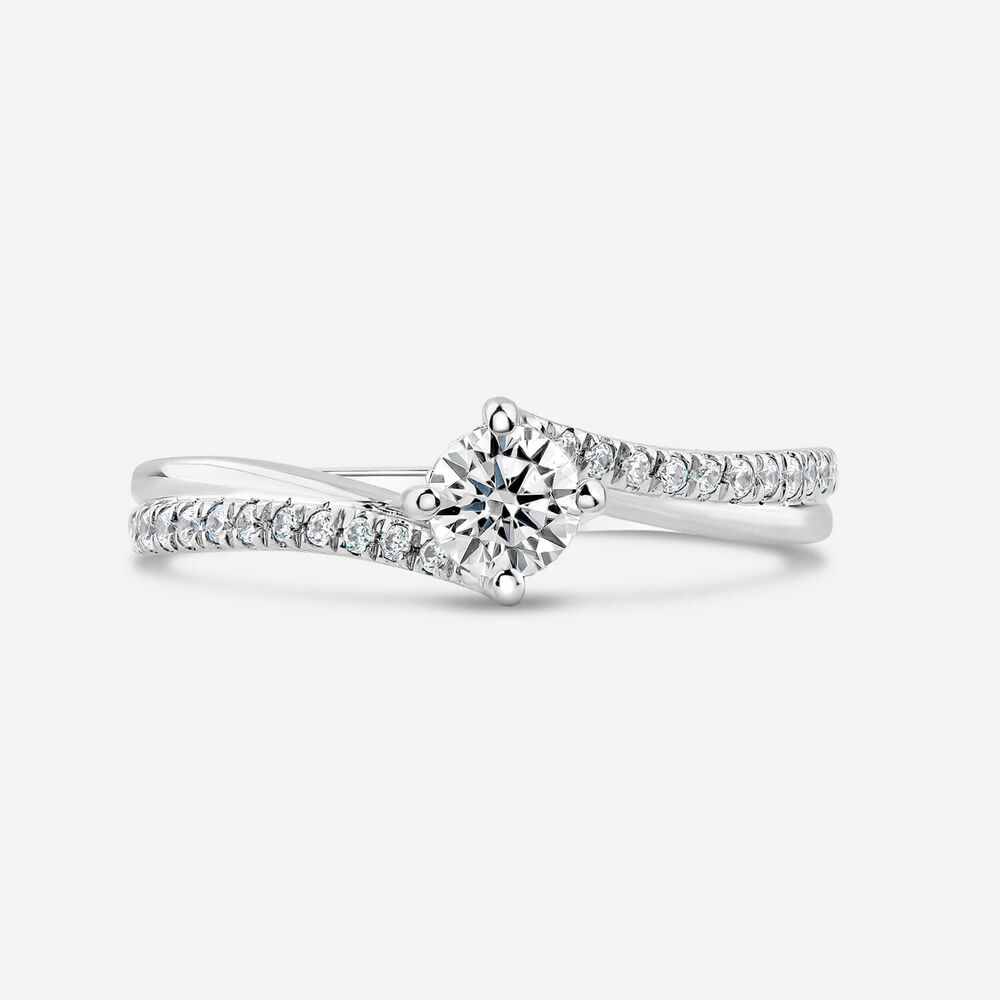 18ct White Gold 0.50ct Diamond NSEW Solitaire Twisted Pave Shoulders Ring