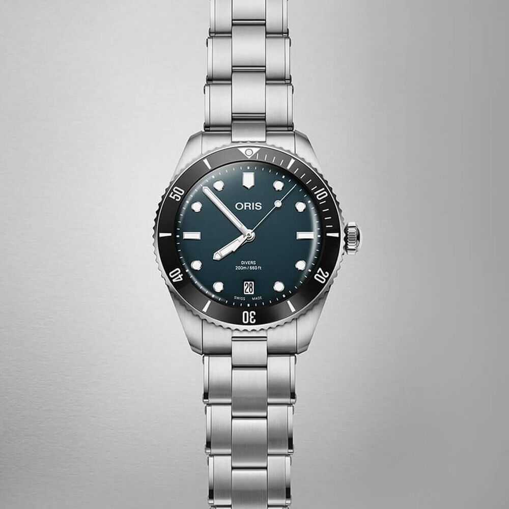 Oris Divers Date 39mm Blue Dial Stainless Steel Bracelet & Black Rubber Strap Watch image number 3