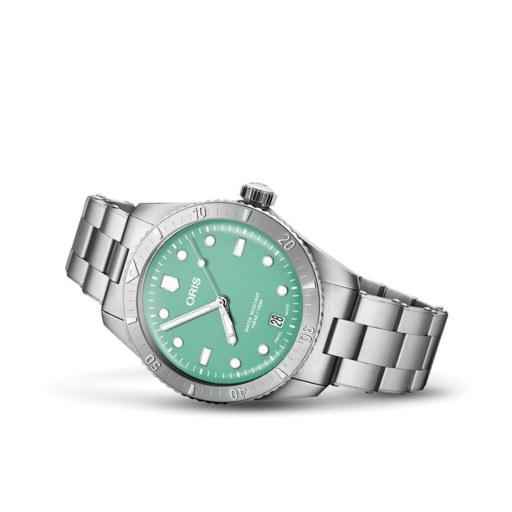 Divers Sixty-Five ‘Cotton Candy’ 38mm Green Dial Steel Bracelet Watch