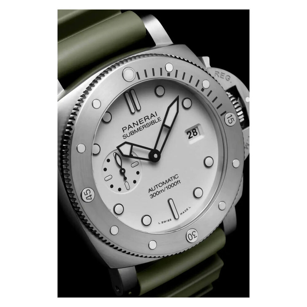 Panerai Submersible 44mm QuarantaQuattro Bianco White Dial Green Strap Watch image number 2