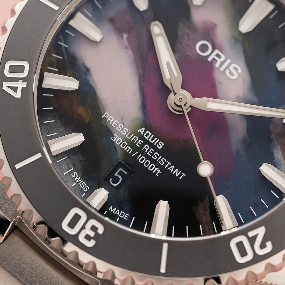 Oris Aquis Date Upcycle 41.5mm Multi Colour Dial Stainless Steel Bracelet Watch image number 2
