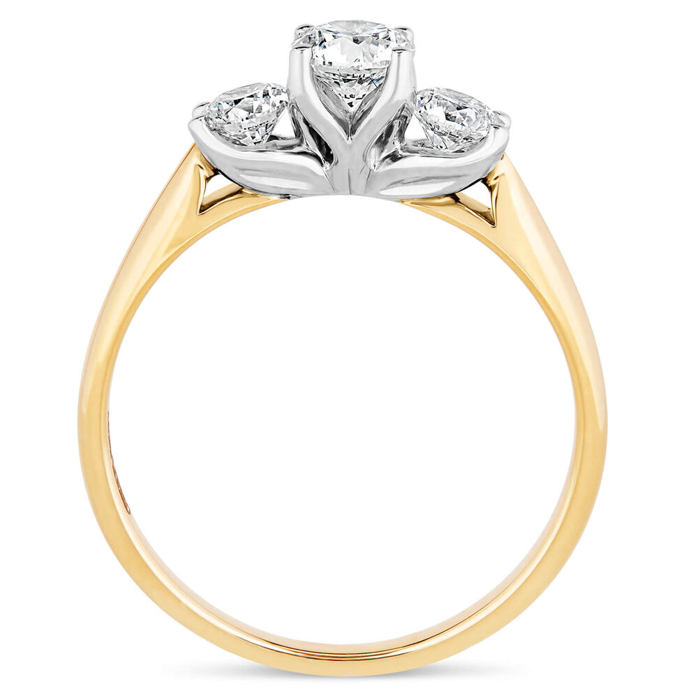 18ct gold ladies 0.75 carat diamond graduated three stone ring