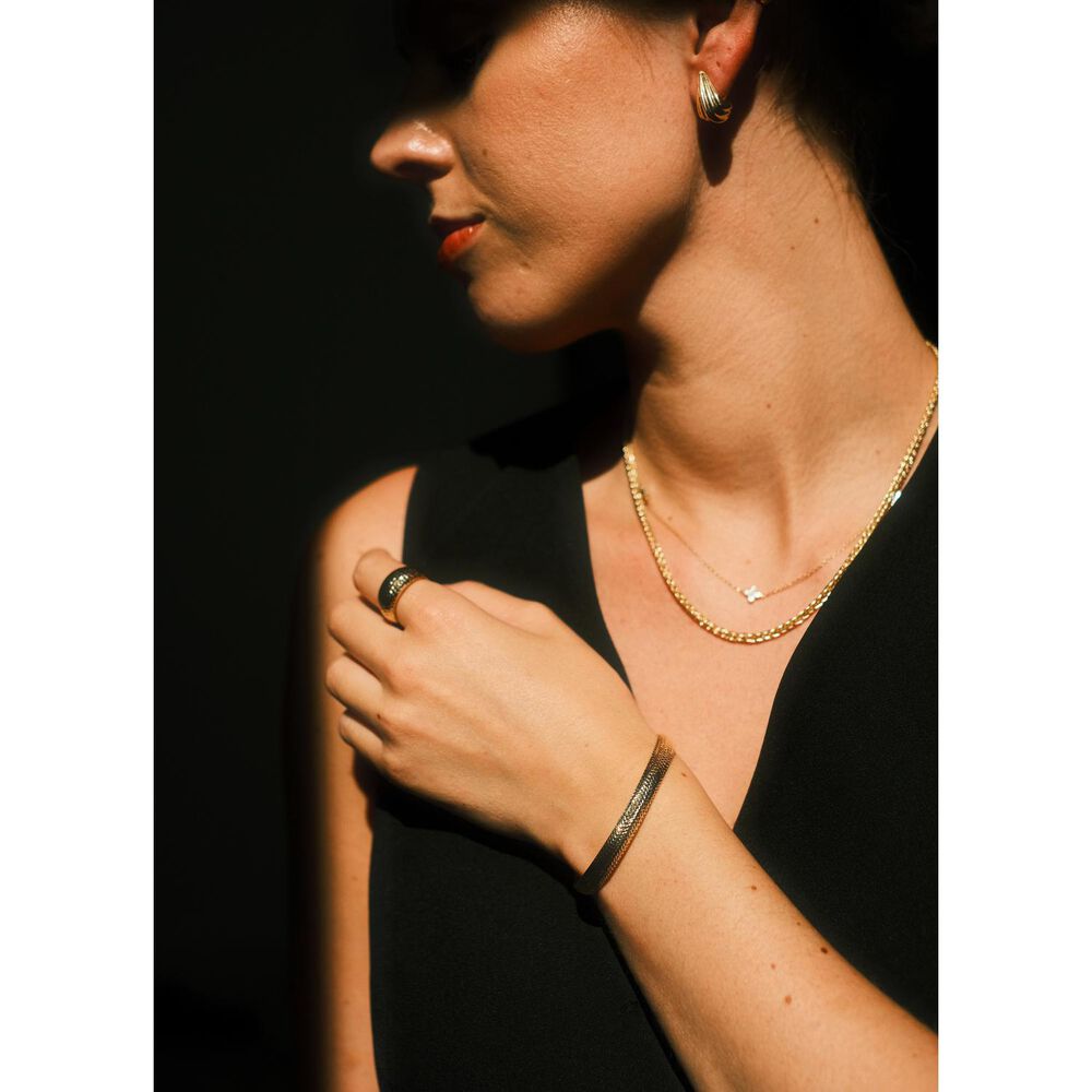 9ct Yellow Gold Mother of Pearl Petal Necklet image number 6