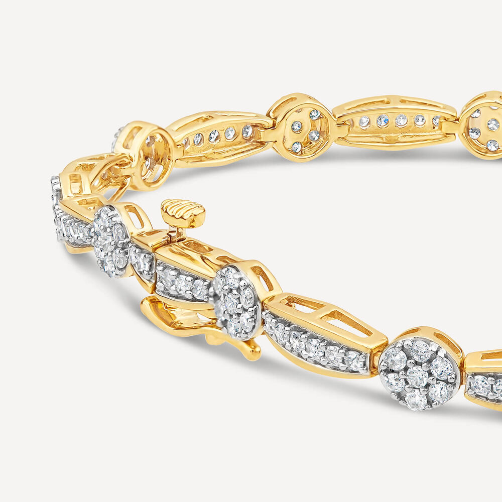 9ct Yellow Gold 1.96ct Diamond Cluster Bar Bracelet image number 2